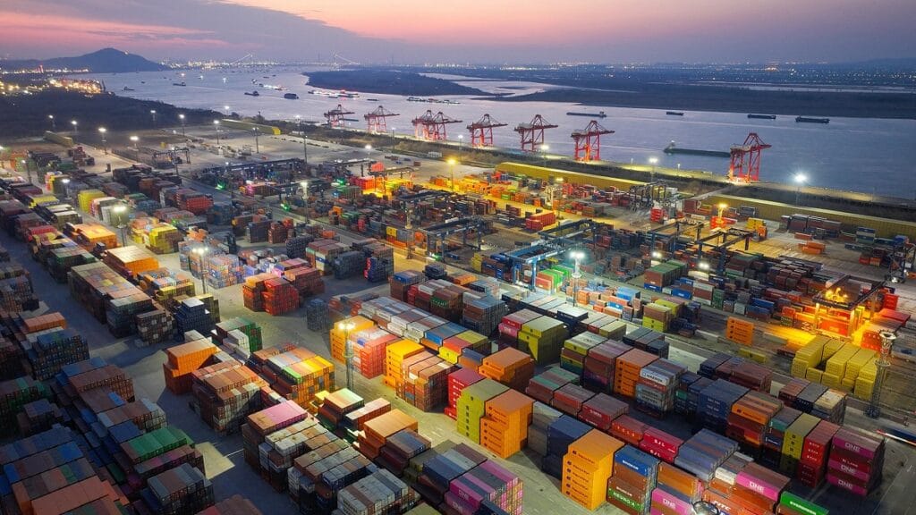 Trump Slaps Broad Tariffs on Mexico and Canada, Ratcheting Up Trade War